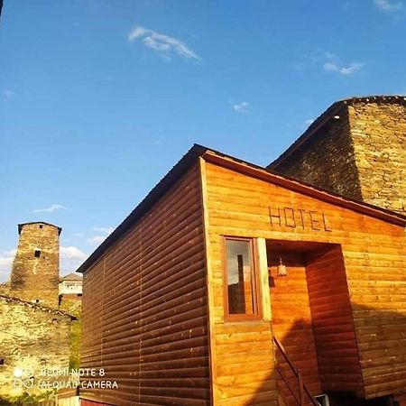 Guesthouse Luka Ushguli Eksteriør bilde